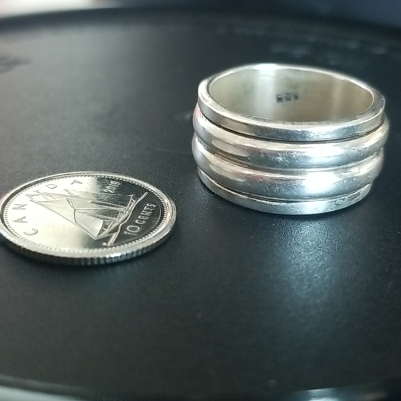 925 Silver Ring. - Picture 3 of 4